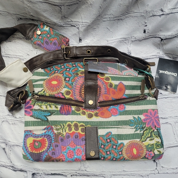 Designated purse in multi color pattern European - Picture 7 of 14